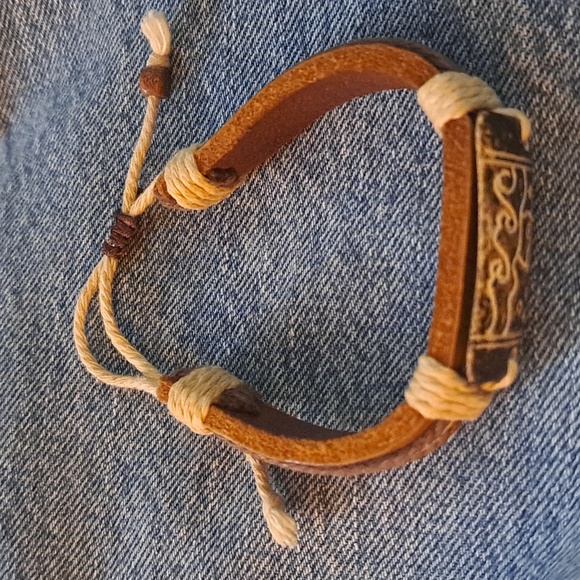 bracelet - Picture 3 of 5